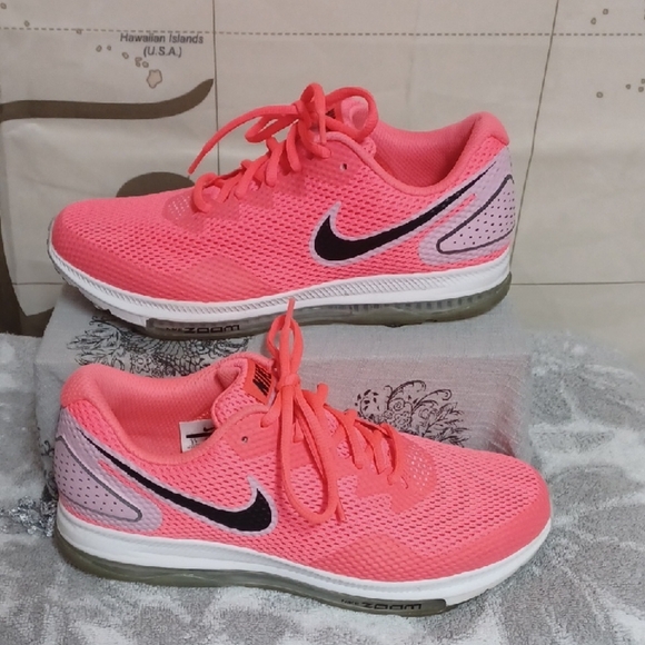 Nike Shoes - Nike Women's Pink Running Shoes